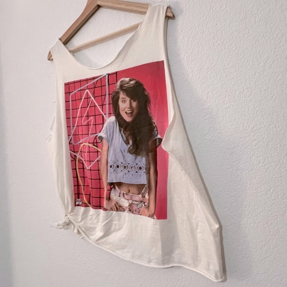Kelly Kapowski Saved by the Bell Cut Muscle Tee - Picture 3 of 5